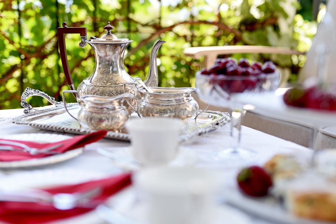 A Touch Of English B&B Келоуна Экстерьер фото